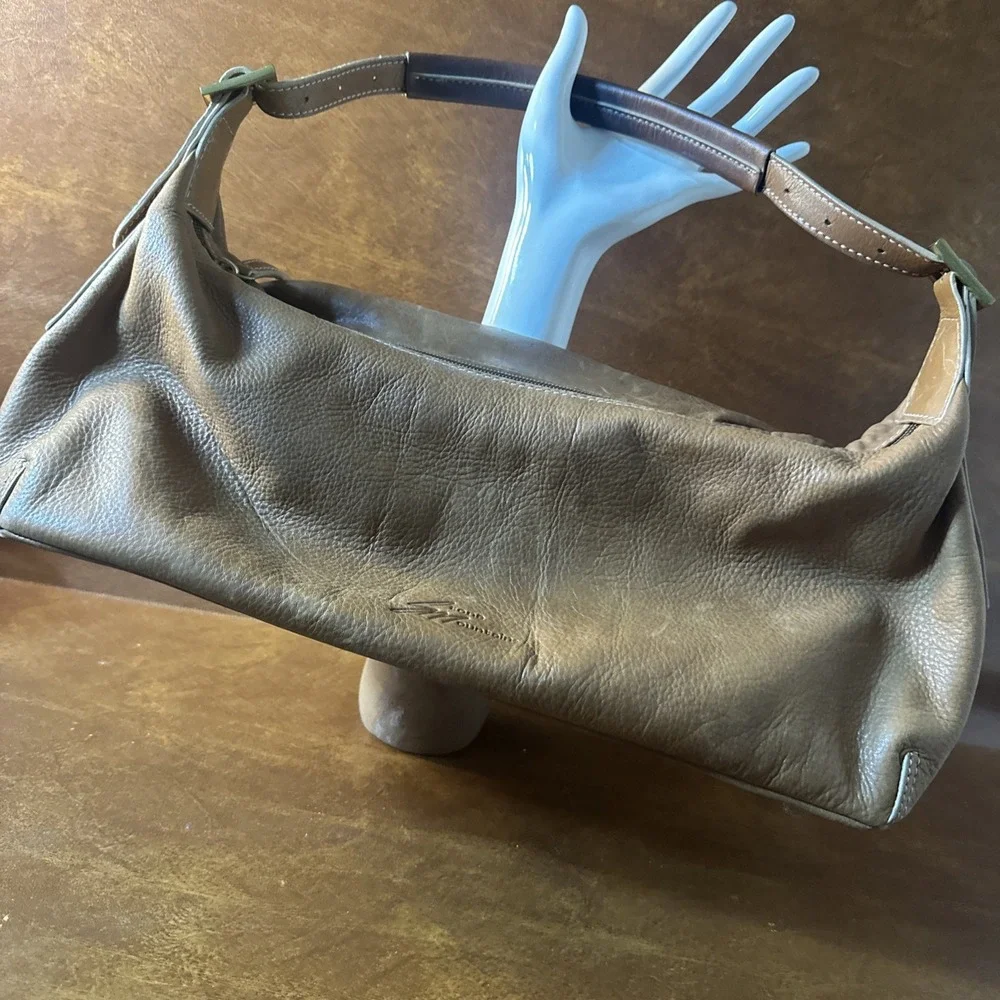STONE MOUNTAIN tan Pebble Leather Baguette Purse Pink Inside